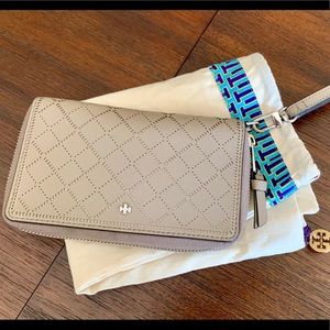 Tory Burch wallet/wristlet